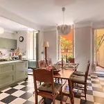 Grand Terrace Flat - Happy Apartamento