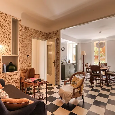 Апартаменты Charming Terrace Old Town - Happy *