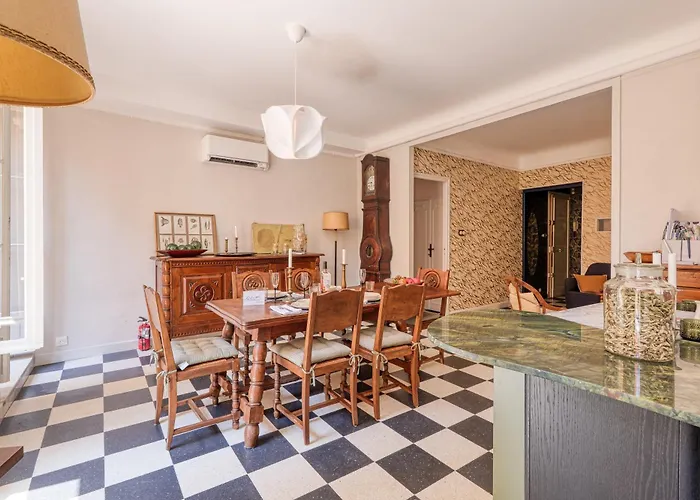 Grand Terrace Flat - Happy Apartmán *