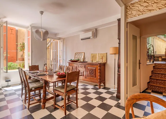 Grand Terrace Flat - Happy Mentona