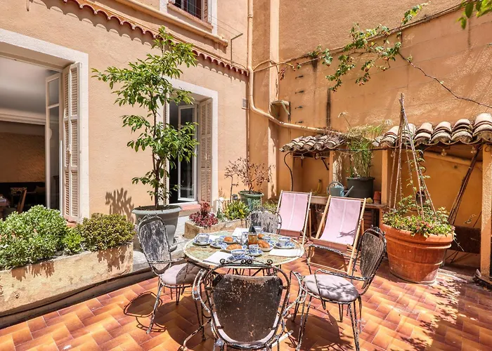 Grand Terrace Flat - Happy Apartmán